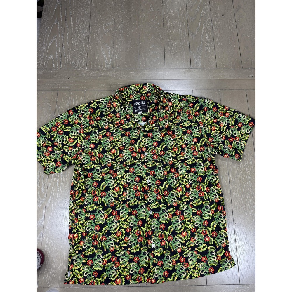 Dragon Ball Super Shirt Mens‎ Medium Shenron Hawaiian Short Sleeve Button Up